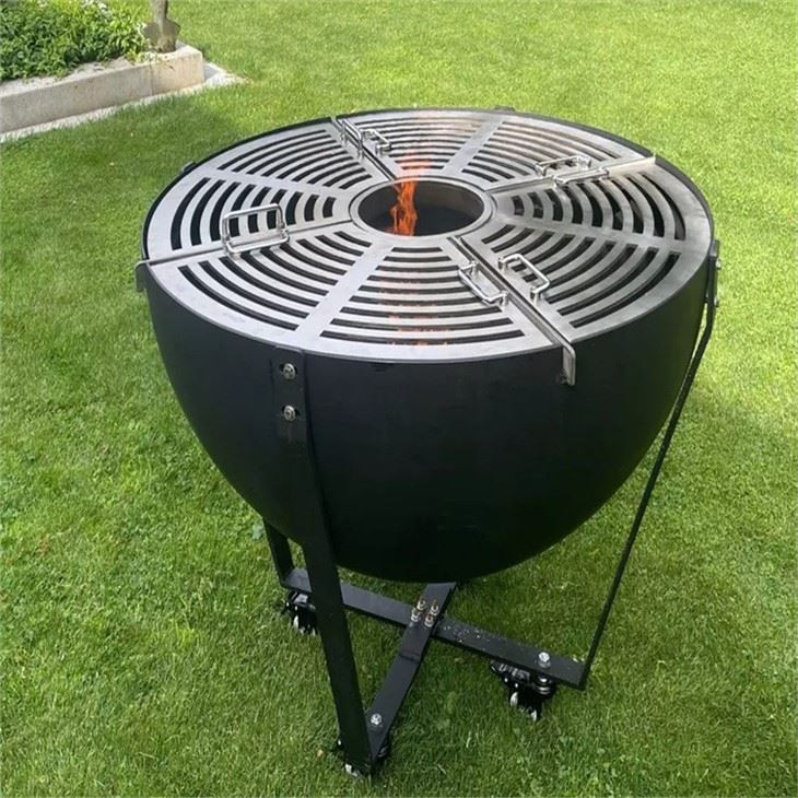 Bbq In The Garden