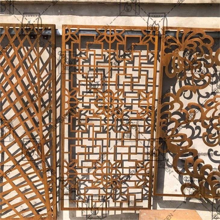 Cel mai bun ecran de confidențialitate din metal pentru exterior