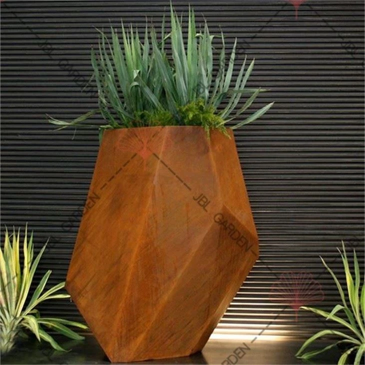 Set Of 2 Tall Planters
