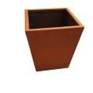 Ghiveci corten în stil modern