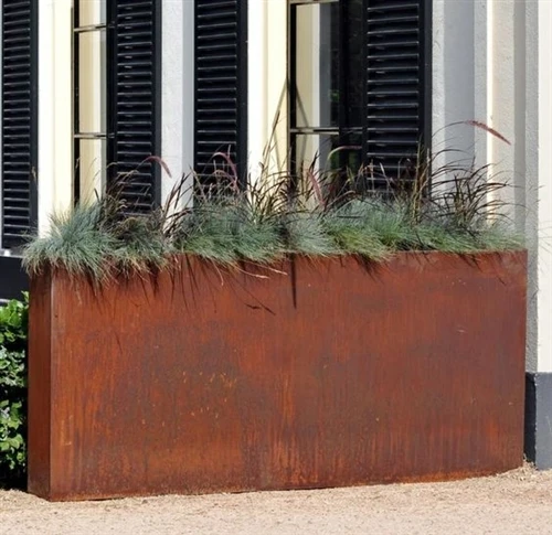 Jardiniere noi din oțel corten pentru peisaje moderne în aer liber