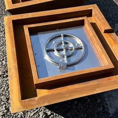 Boluri de foc și apă din oțel corten