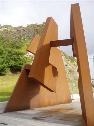 Lucrări de sculptură creativă
